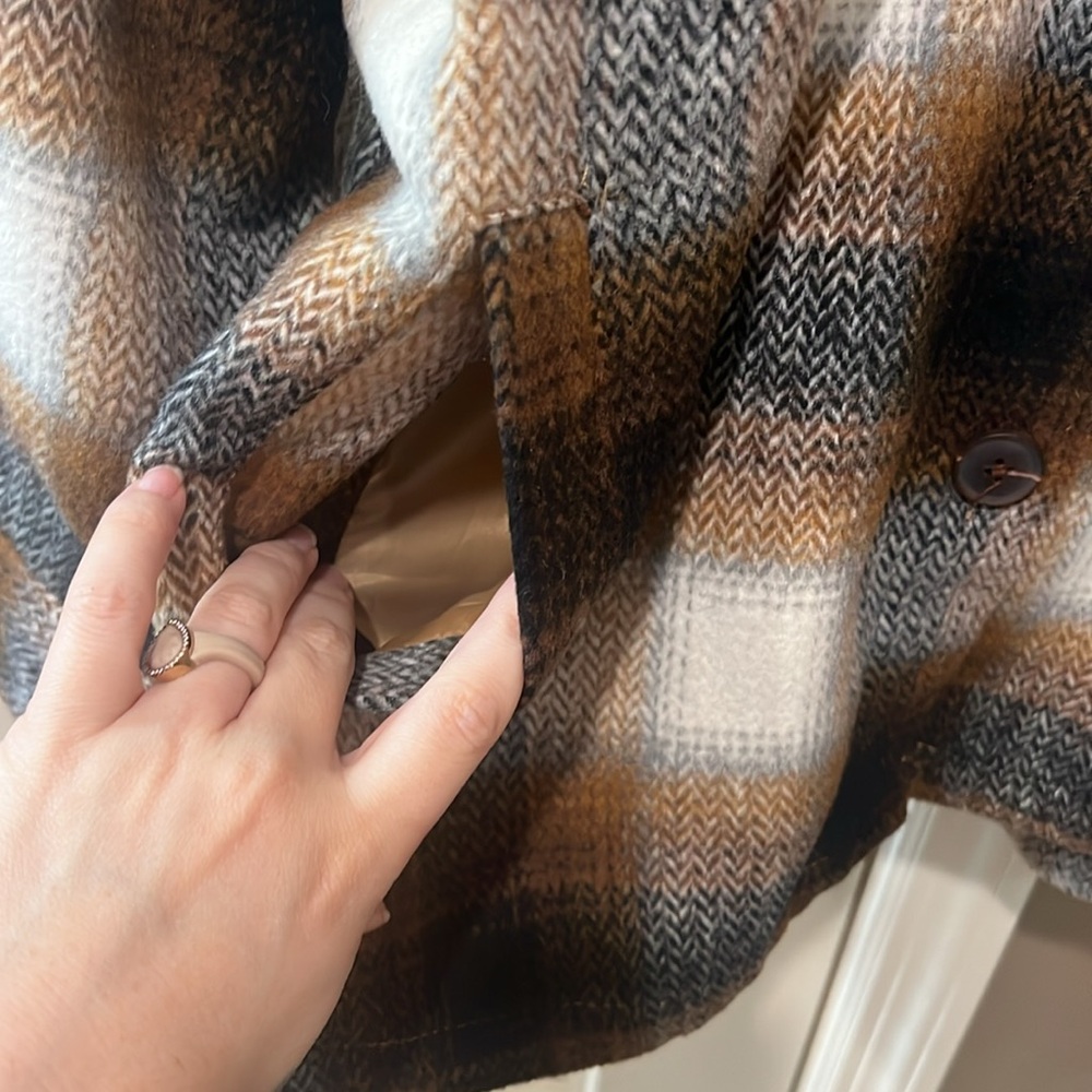 Plaid Shacket - Picture 4 of 5